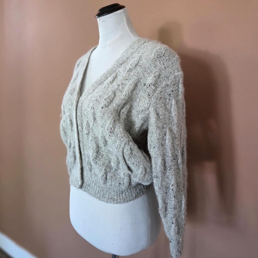 Vintage 1980s Wool Speckled Cardigan / Cropped Slouchy Hand Knit Sweater